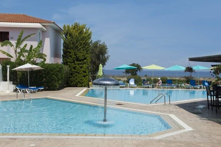 Akamanthea Holiday Village