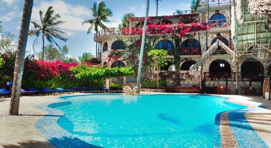 Samaki Lodge