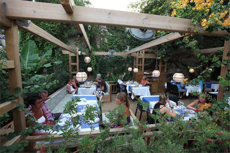 Can Garden Beach Hotel