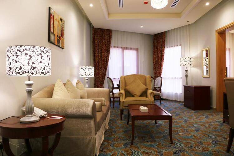 Red Castle Hotel