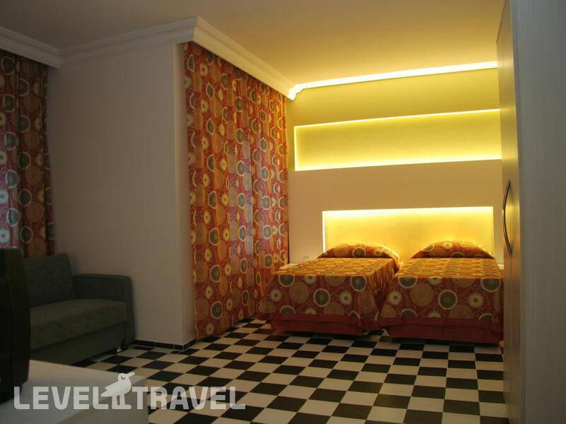Фотография Orient Suite Hotel