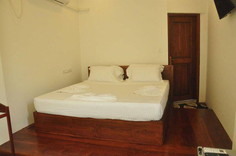 Wave Beach Resort