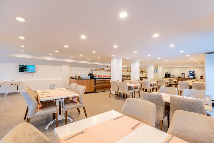 Viking Beach Hotel (Ex. Bonn Beach Hotel By Rrh&R)
