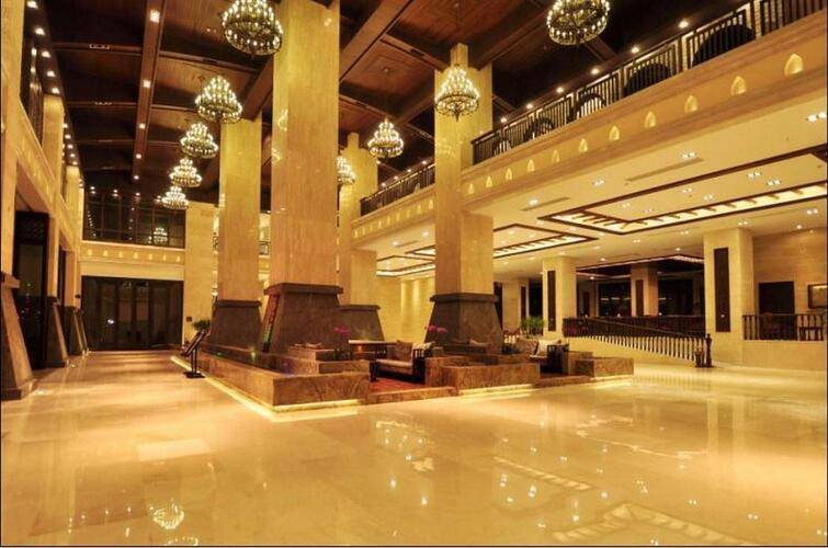Grand Metropark Bay Hotel