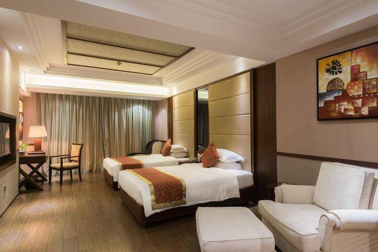 Grand Metropark Bay Hotel
