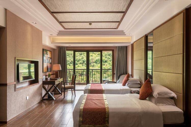 Grand Metropark Bay Hotel