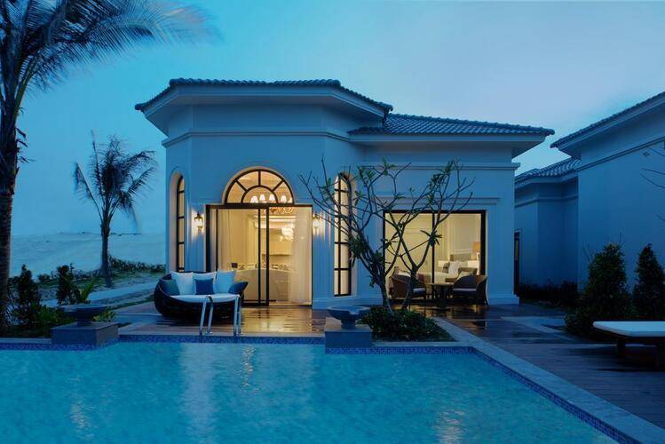 Melia Vinpearl Cam Ranh Beach Resort (Ex. Vinpearl Resort & Spa Long Beach Nha Trang)