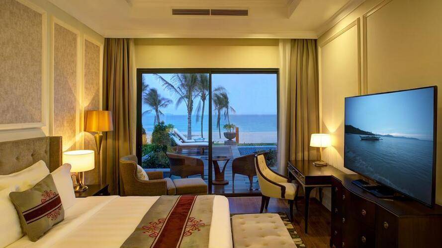 Melia Vinpearl Cam Ranh Beach Resort (Ex. Vinpearl Resort & Spa Long Beach Nha Trang)