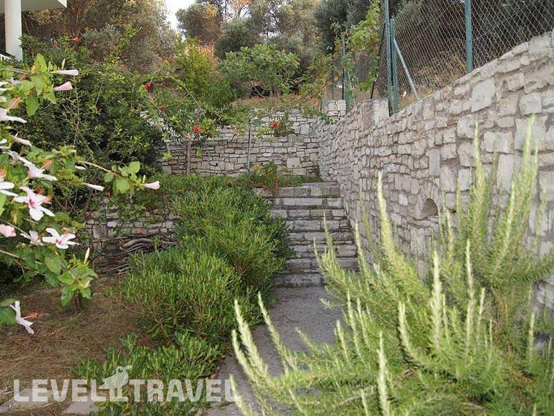 Фотография George Villa