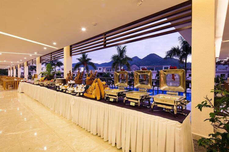 Diamond Bay Condotel Resort Nha Trang