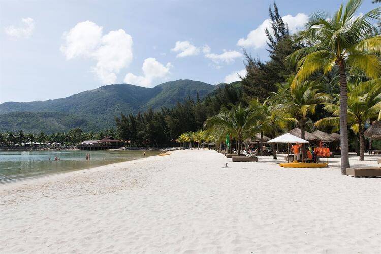 Diamond Bay Condotel Resort Nha Trang