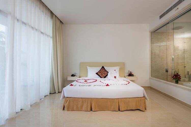 Diamond Bay Condotel Resort Nha Trang