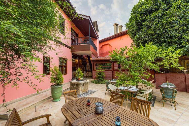 Kaucuk Hotel (Adults Only 18+)