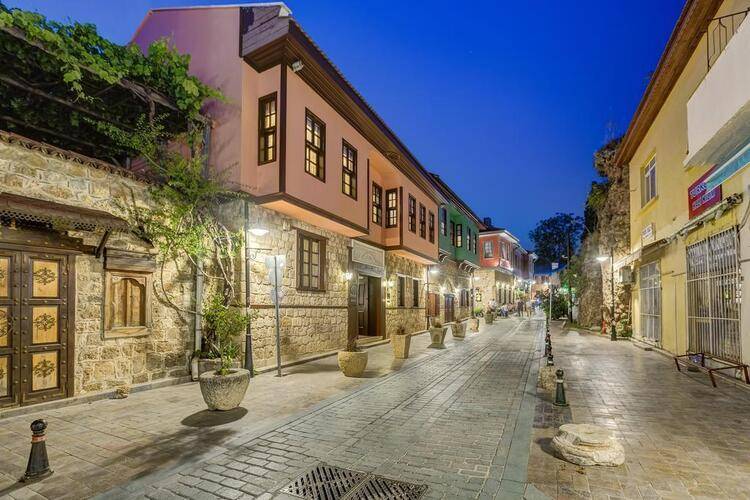 Kaucuk Hotel (Adults Only 18+)