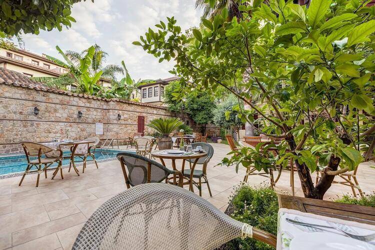 Kaucuk Hotel (Adults Only 18+)