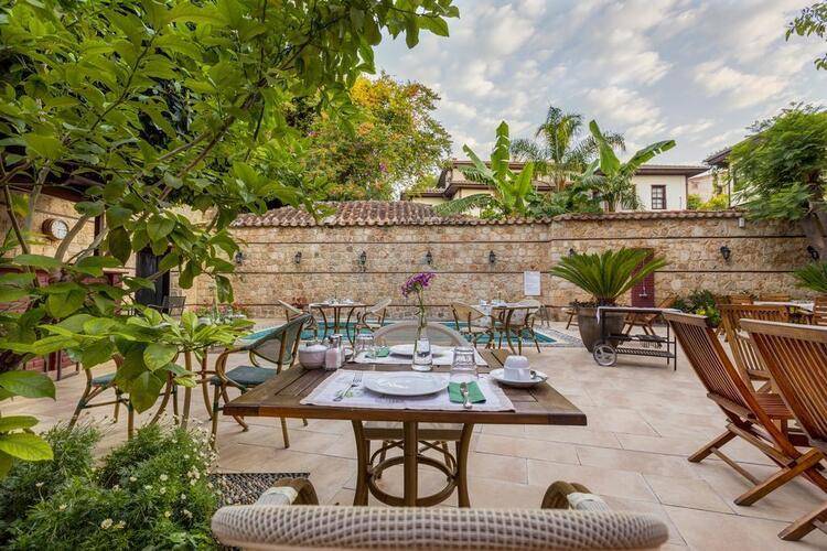 Kaucuk Hotel (Adults Only 18+)