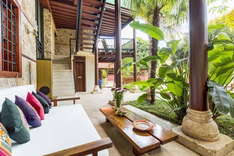 Kaucuk Hotel (Adults Only 18+)