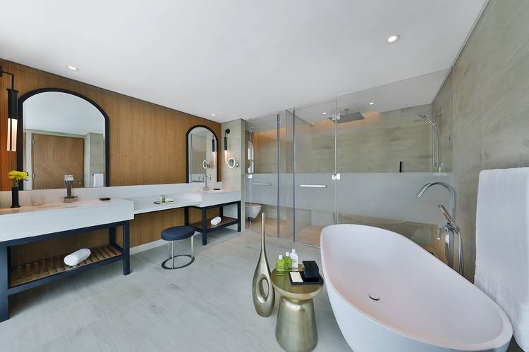 Double Tree By Hilton Dubai - Business Bay