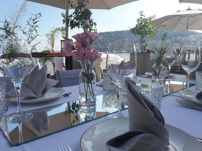 En Vie Beach Hotel