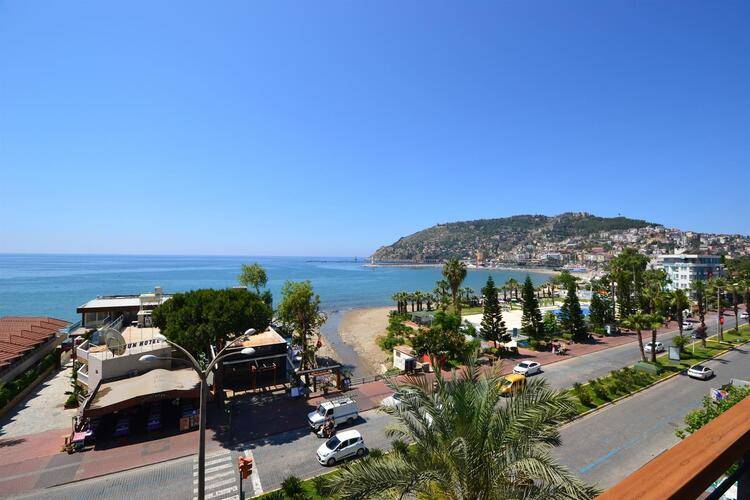 En Vie Beach Hotel