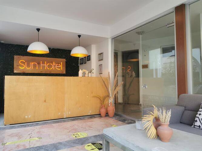 En Vie Beach Hotel