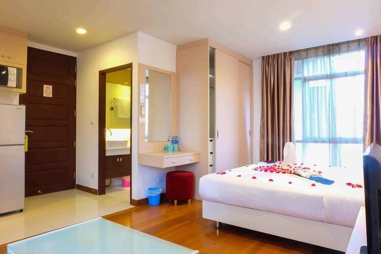 Icheck Inn Residence Patong