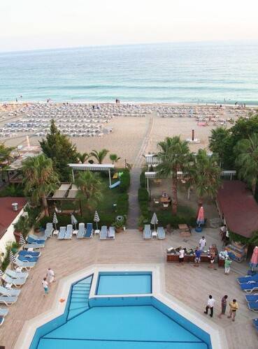 Elysee Beach Hotel