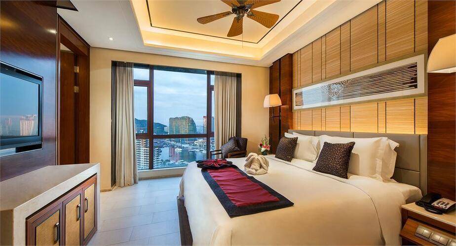 Crowne Plaza Sanya City Center