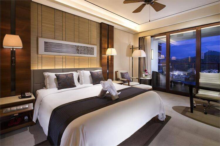 Crowne Plaza Sanya City Center