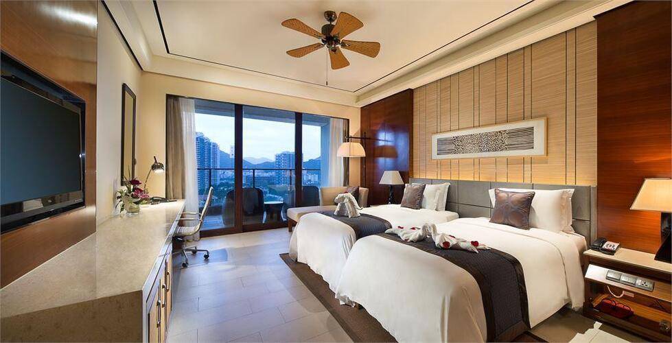 Crowne Plaza Sanya City Center