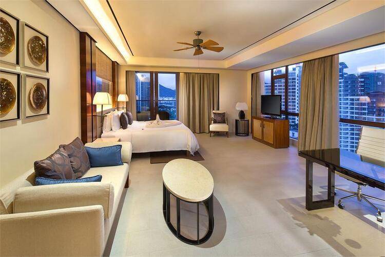 Crowne Plaza Sanya City Center