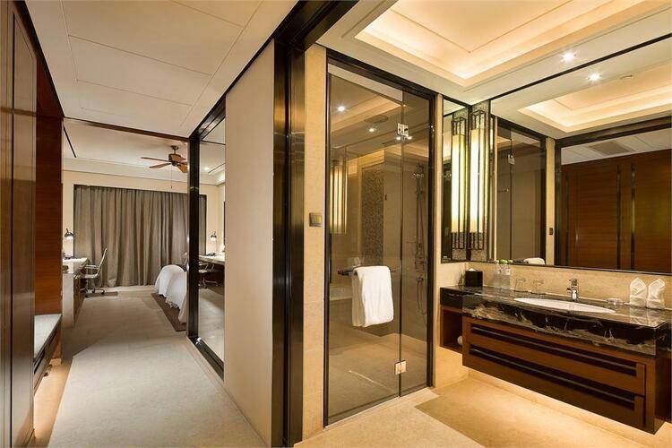 Crowne Plaza Sanya City Center
