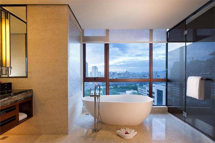 Crowne Plaza Sanya City Center