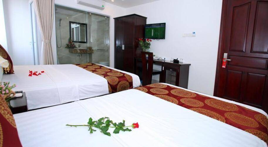 Azura Hotel