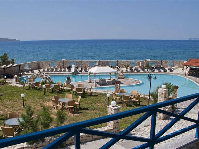 Lassion Golden Bay Hotel