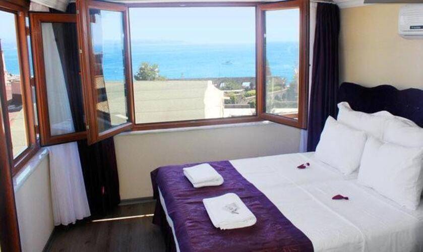 Spinel Hotel