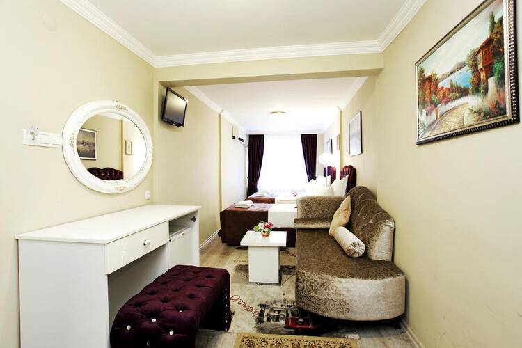 Spinel Hotel
