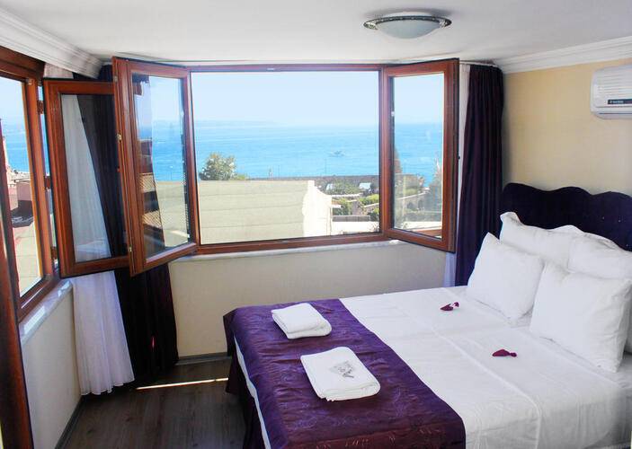 Spinel Hotel