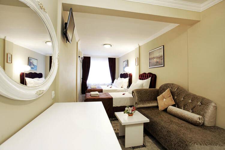 Spinel Hotel