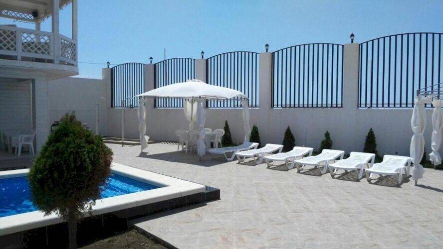 Paradise Beach Hotel