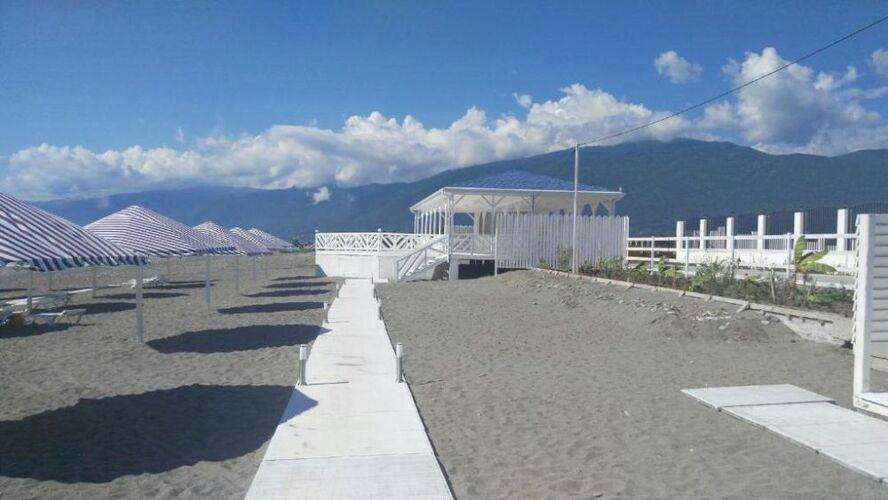 Paradise Beach Hotel