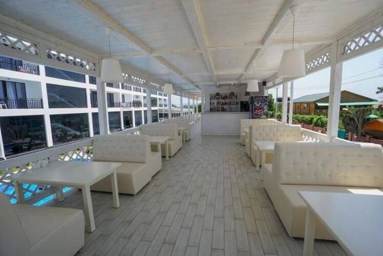 Paradise Beach Hotel