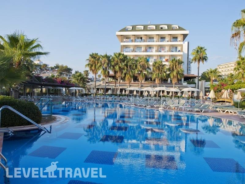 Фотография Trendy Palm Beach