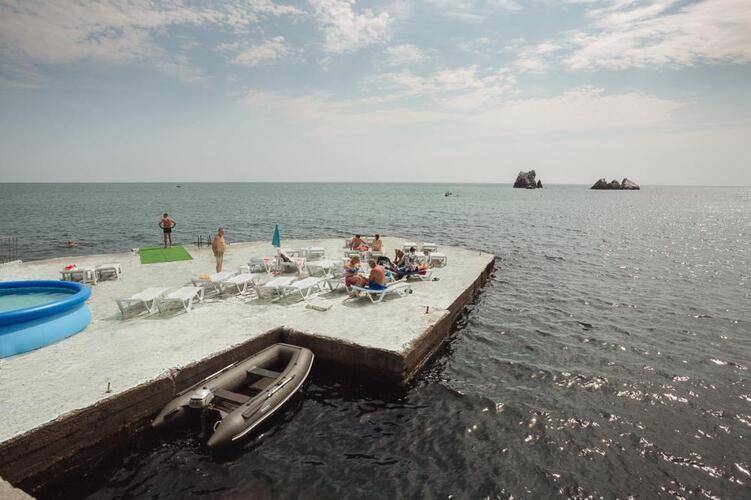 Отель Ламбат
