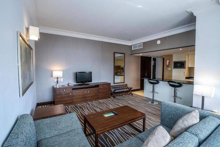 Copthorne Downtown (Ex. Holiday Inn Abu Dhabi Downtown)