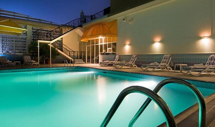 Copthorne Downtown (Ex. Holiday Inn Abu Dhabi Downtown)