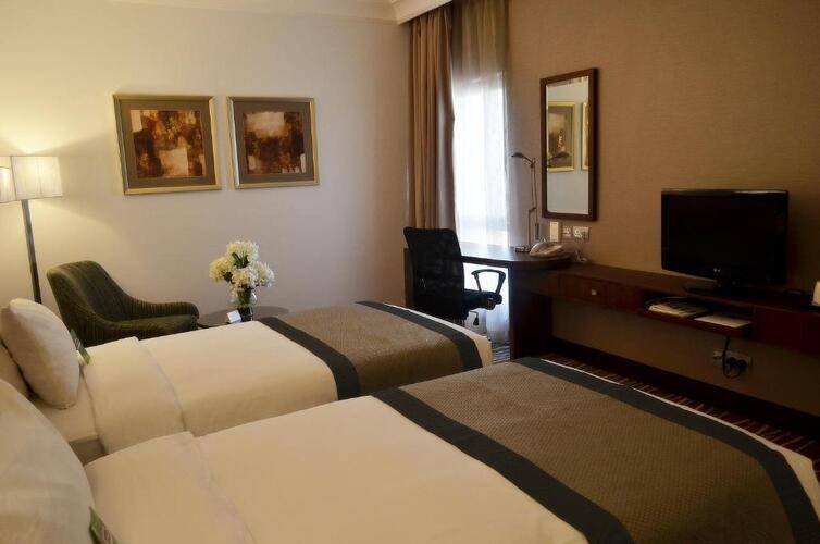 Copthorne Downtown (Ex. Holiday Inn Abu Dhabi Downtown)