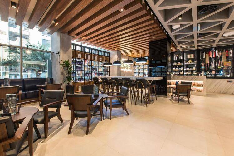 Copthorne Downtown (Ex. Holiday Inn Abu Dhabi Downtown)