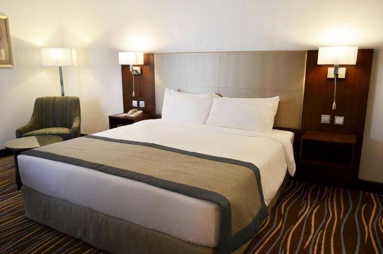 Copthorne Downtown (Ex. Holiday Inn Abu Dhabi Downtown)