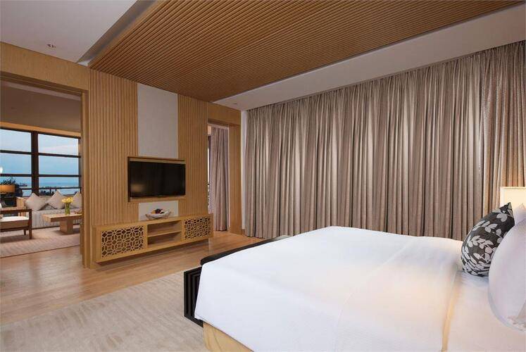 Sanya Yazhou Bay Resort,Curio Collection By Hilton